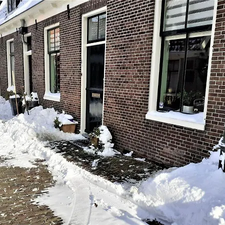 Authentic Fisherman S House In The Center Of Nyaraló Edam