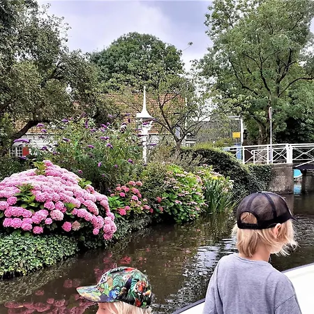 In Near Ijsselmeer בית נופש *